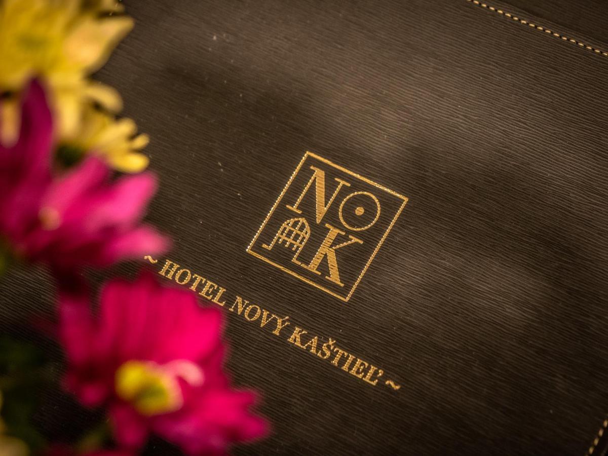 Hotel Novy Kastiel - Self Check-In Topoľčany Kültér fotó